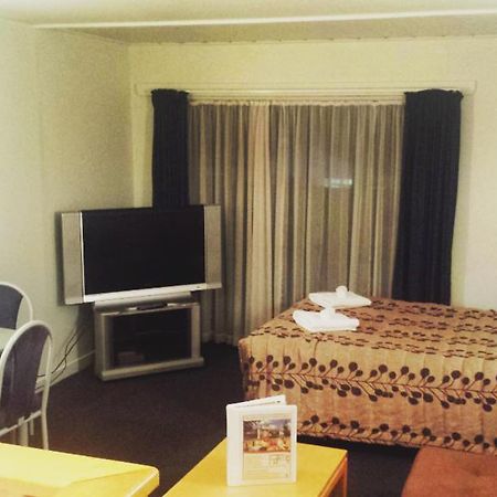 Manukau Heights Motor Lodge Auckland Room photo